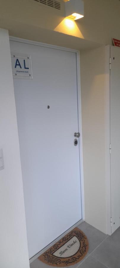 Light Brown Central Apartment Авиеро Екстериор снимка