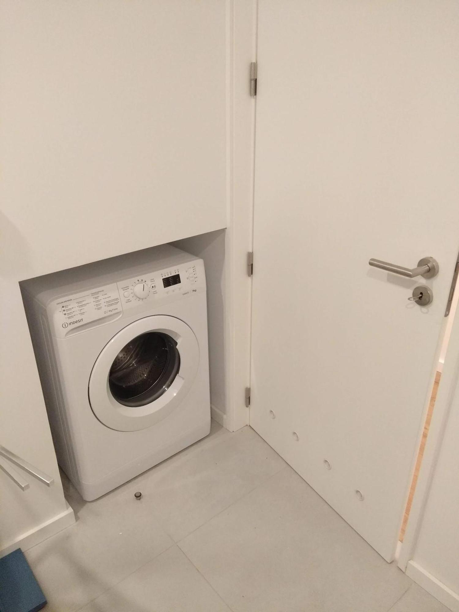 Light Brown Central Apartment Авиеро Екстериор снимка