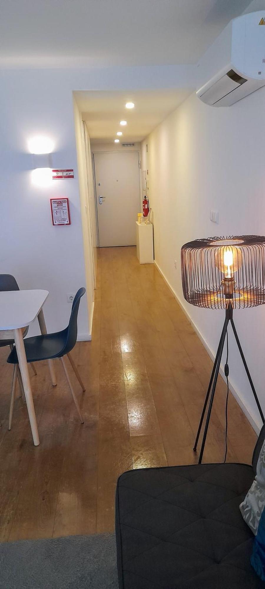 Light Brown Central Apartment Авиеро Екстериор снимка